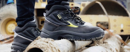 Keren, Ini dia Fungsi Stiker Reflektor di Sepatu Safety Ranger