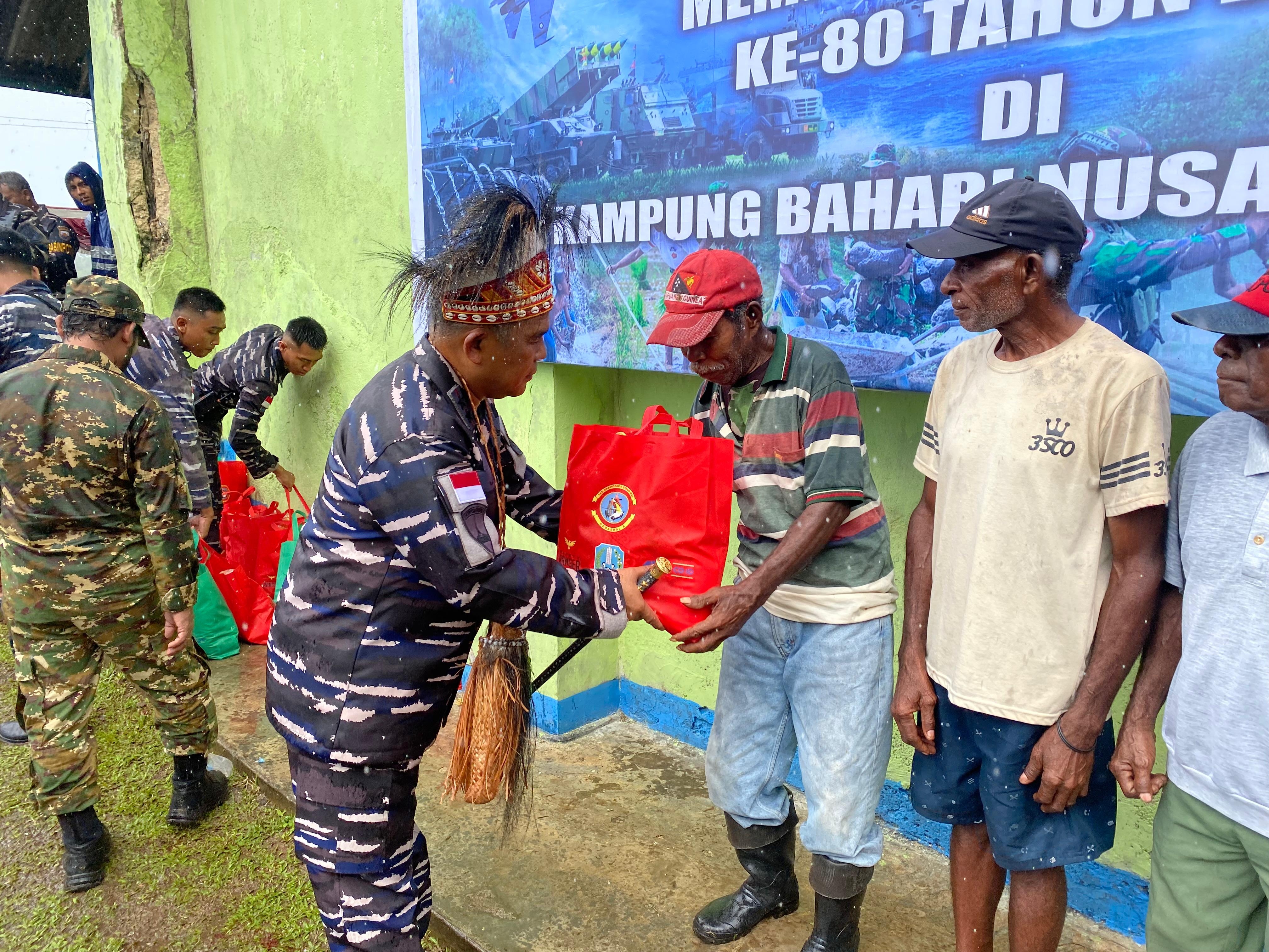 Pembagian Sembako Di Kampung Urfu Sebagai Acara Ulang Tahun Safety Ranger